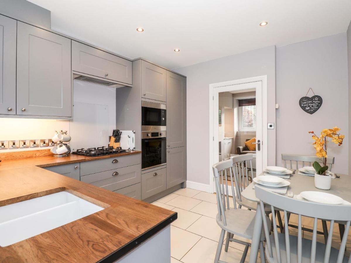 Lakestone Cottage Windermere Extérieur photo